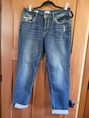 Vigoss Boyfriend Jeans Slightly Distressed